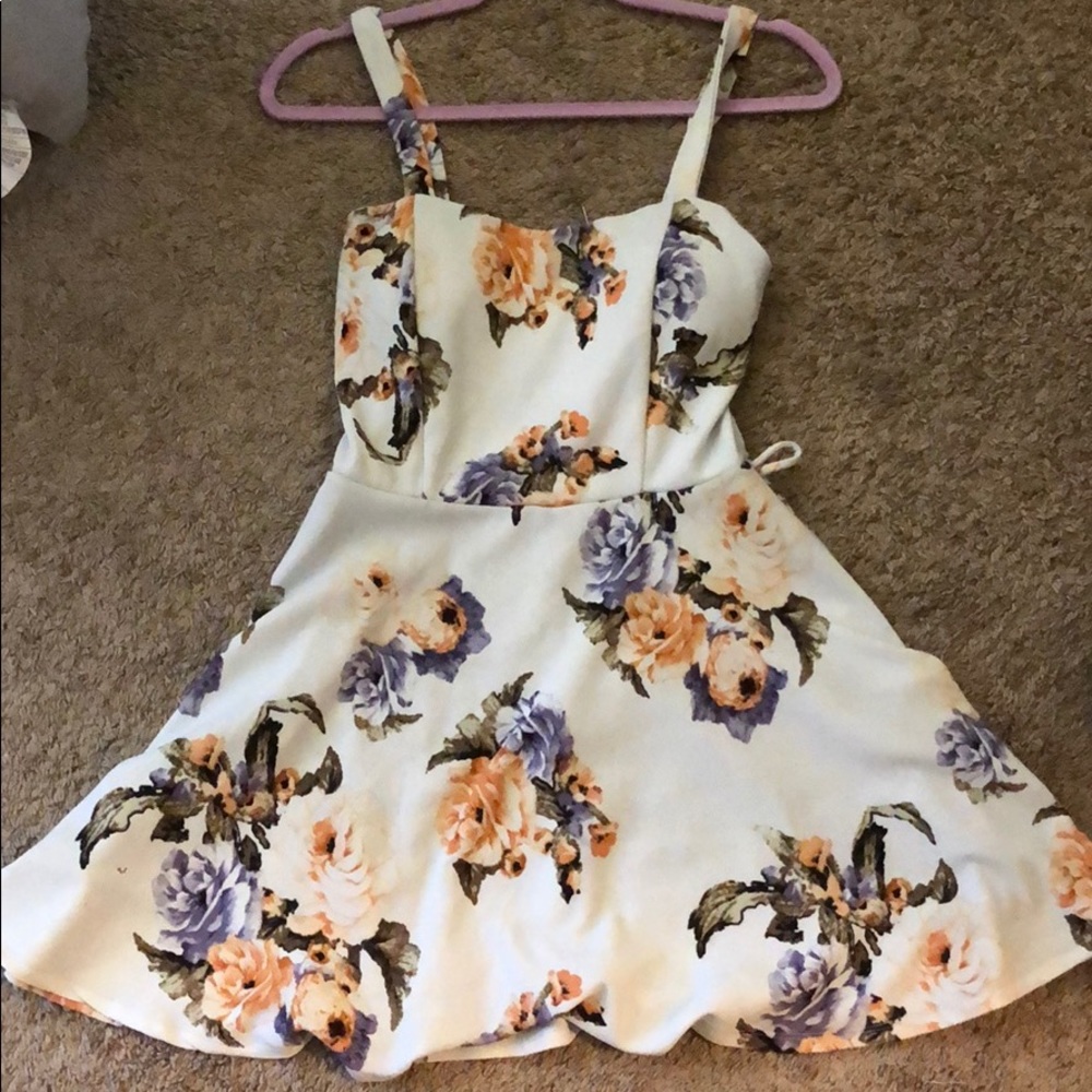 Juniors Dress